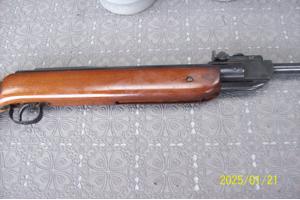 een mooie en goede 5.5 mm luchtbuks  diana  model 35